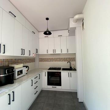 Григорія Сковороди вул., 38