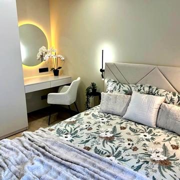 Салютна вул., 2к1