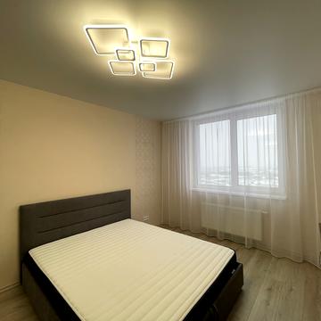 Романа Шухевича вул., 5