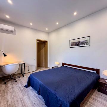 Шовковична вул., 13/2