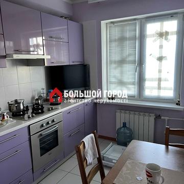 Чарівна вул., 95