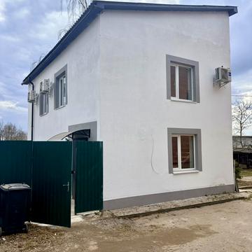 Ґрунтова вул., 1