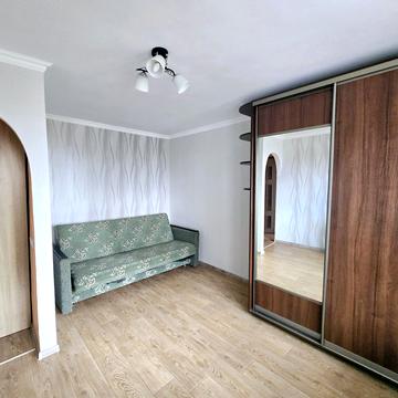 Василя Червонія вул. (Гагаріна), 77