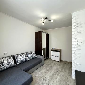 Плугова вул., 14