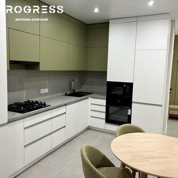 Молодіжна вул., 53