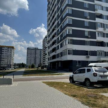 Героїв Харкова просп. (Московський), 156