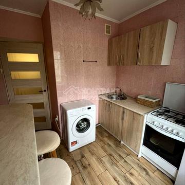 Гвардійців-Широнінців вул., 49б