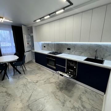 Білогірська вул., 12