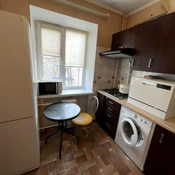 Олени Теліги вул., 37-Е