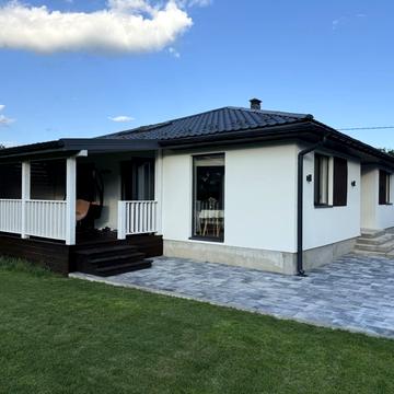 Сонячна вул.