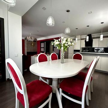 Карла Мікльоша вул., 13