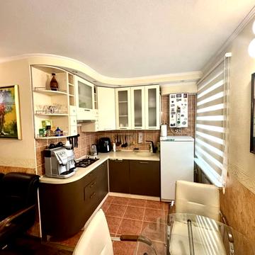 Старокозацька вул. (Комсомольська), 60