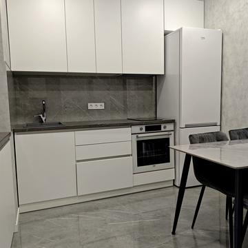 Причальна вул., 12