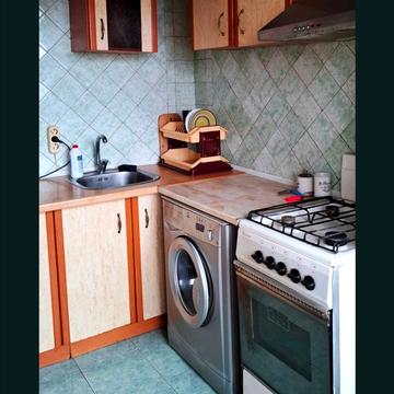 Зодчих вул., 36