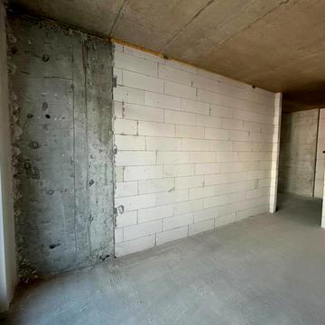 Романа Левицького вул., (Будинок 4)