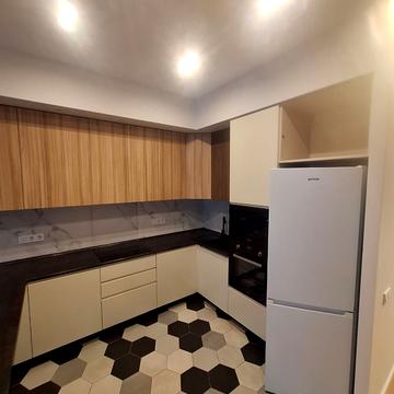 Завальна вул., 15