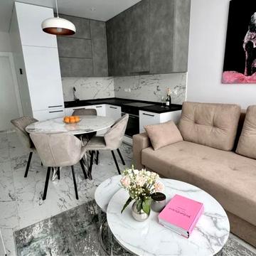 Родини Кістяківських вул., 10