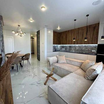 Дніпровська набережна вул., 18-А