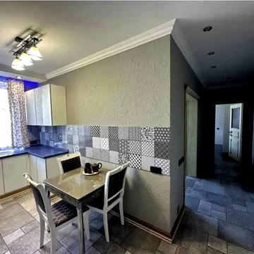 Дерибасівська вул., 10