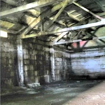 Центральна, 48