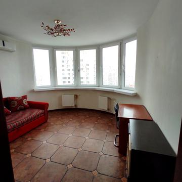 Єлизавети Чавдар вул., 11