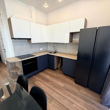 Геранієва вул., 8