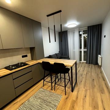 Стрийська вул., (Будинок 3)