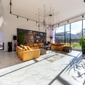 Княгині Ольги вул., 10