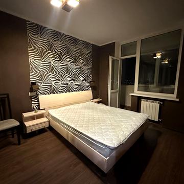 Дніпровська набережна вул., 26-А