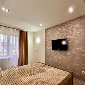 Незалежності вул., 148а