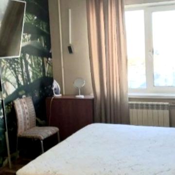 Олександра Мишуги вул., 7