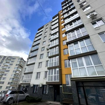 Тролейбусна вул., 15-В