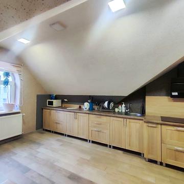 Володимира Кубійовича вул., 29