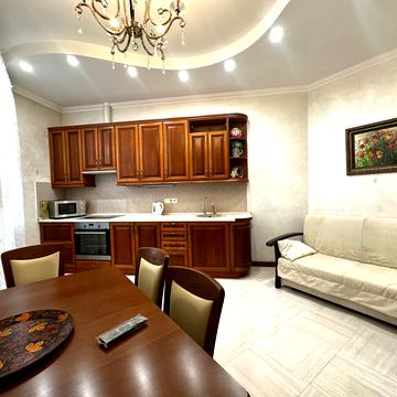 Вінстона Черчилля вул. (Червоноткацька), 43