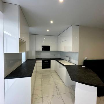 Володимира Івасюка вул., 19