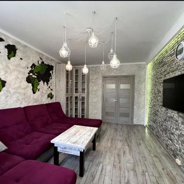 Добровольців пров., 6