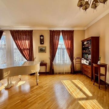 Костя Левицького вул. (), 79