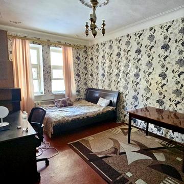 Юрія Поправки вул. (Миколи Лебедєва), 13