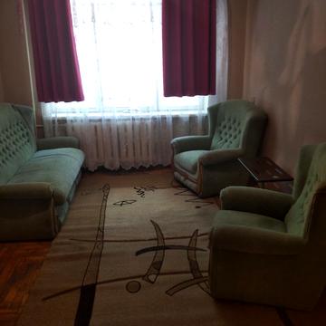 Камяногірська вул., 14