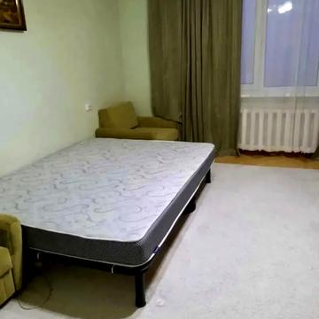 Старонаводницька вул., 4