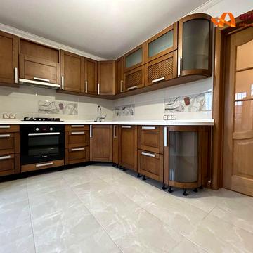 Незалежності вул., 164