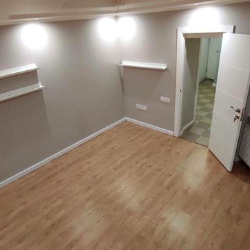 Глибока вул., 9