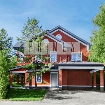 Садова вул., 5