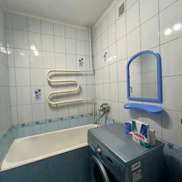 Степана Бандери вул., 56