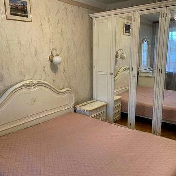 Дегтярівська вул., 6