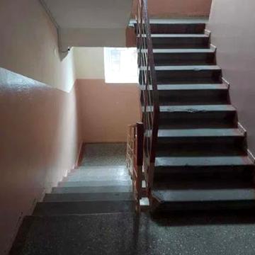 Оболонський просп., 5