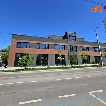 Гетьмана Мазепи вул., 72