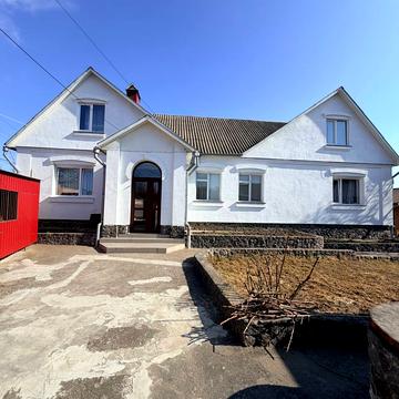 Городня вул., 4