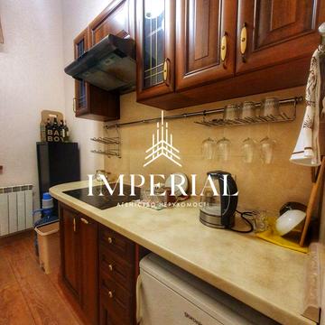 Івана Мазепи вул. (Січневого Повстання), 3