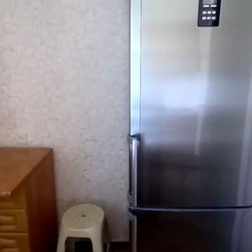 Лесі Українки просп., 72